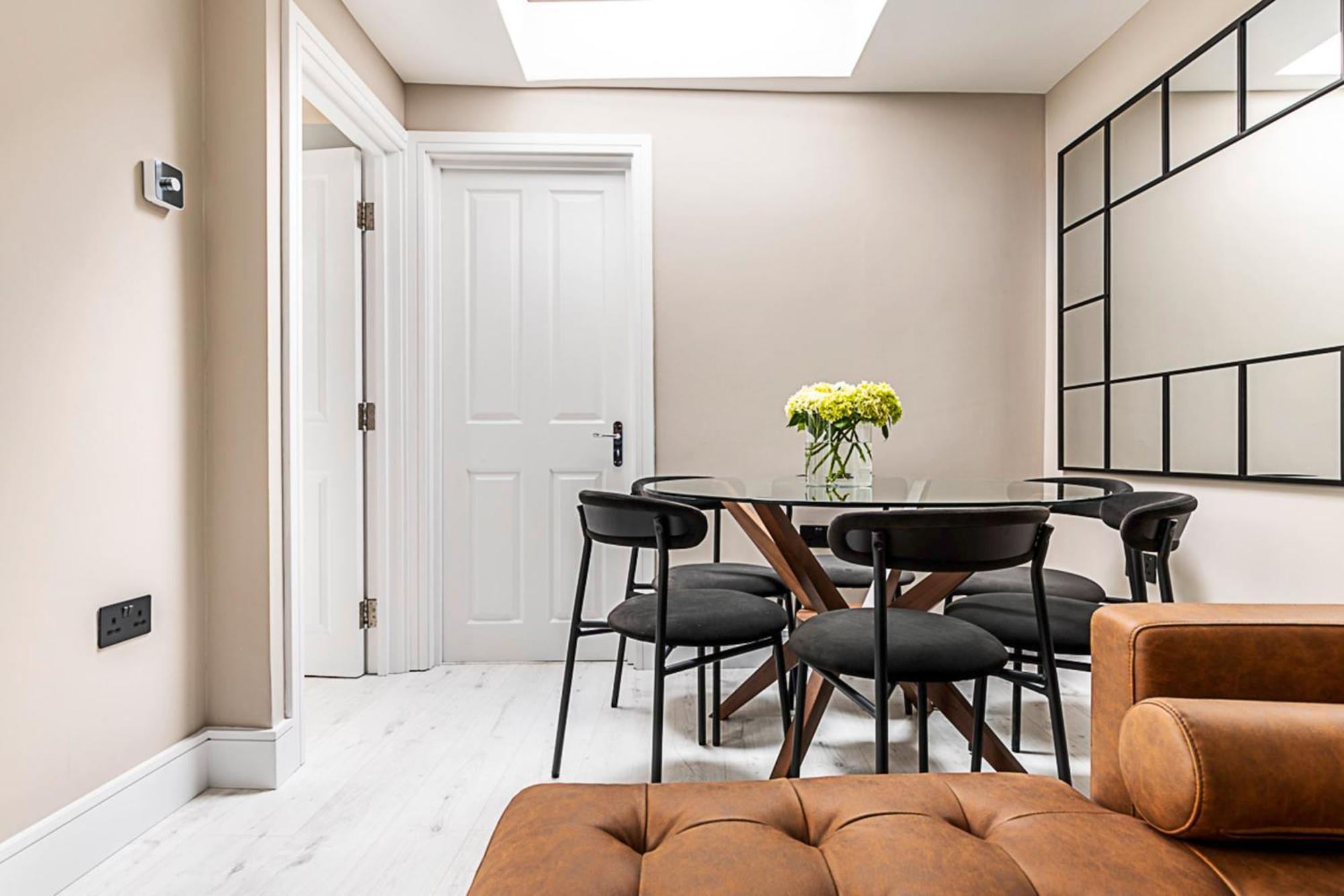 Luxurious 3 Bed Flat With Patio And Garden Appartamento