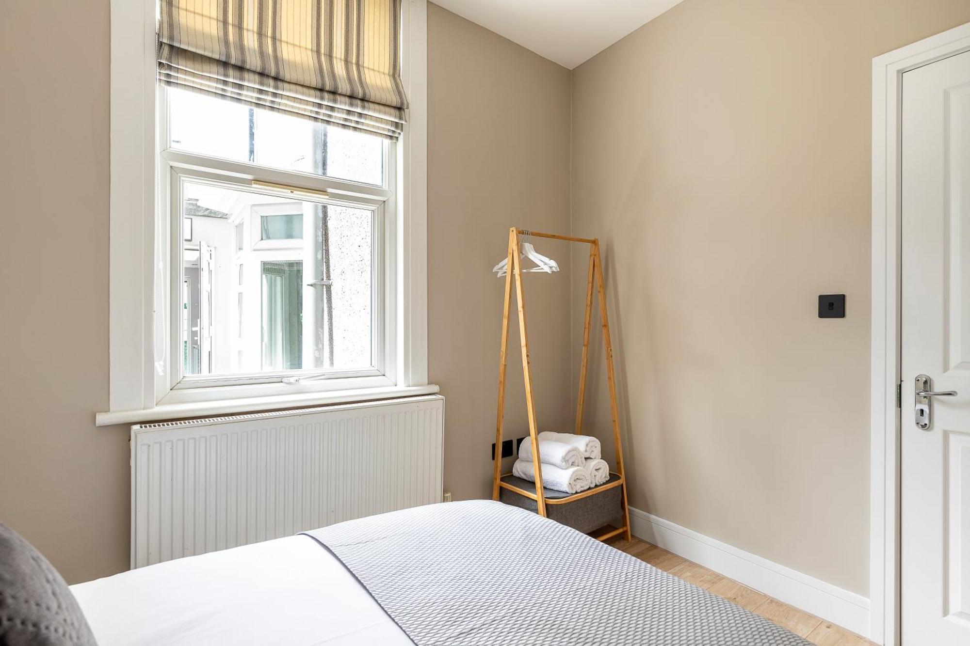 Luxurious 3 Bed Flat With Patio And Garden Appartamento *